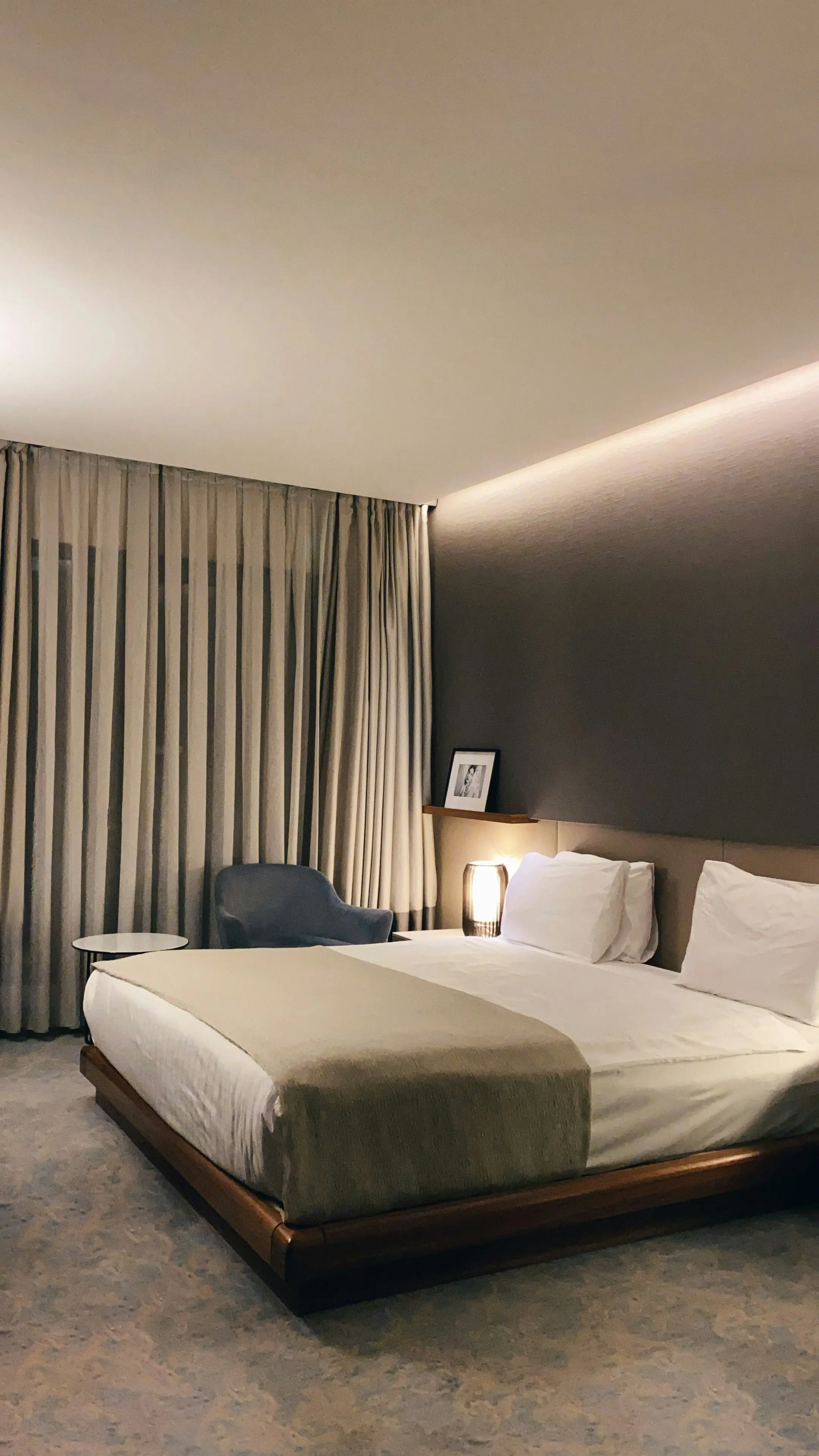 Hotels & Accommodation